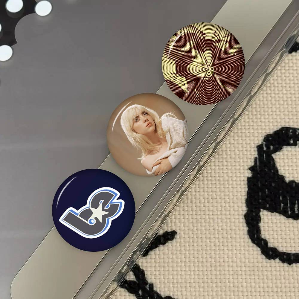 Zangeres Billie Eilish Cartoon - Gaming Console Buttons recensie en prijs